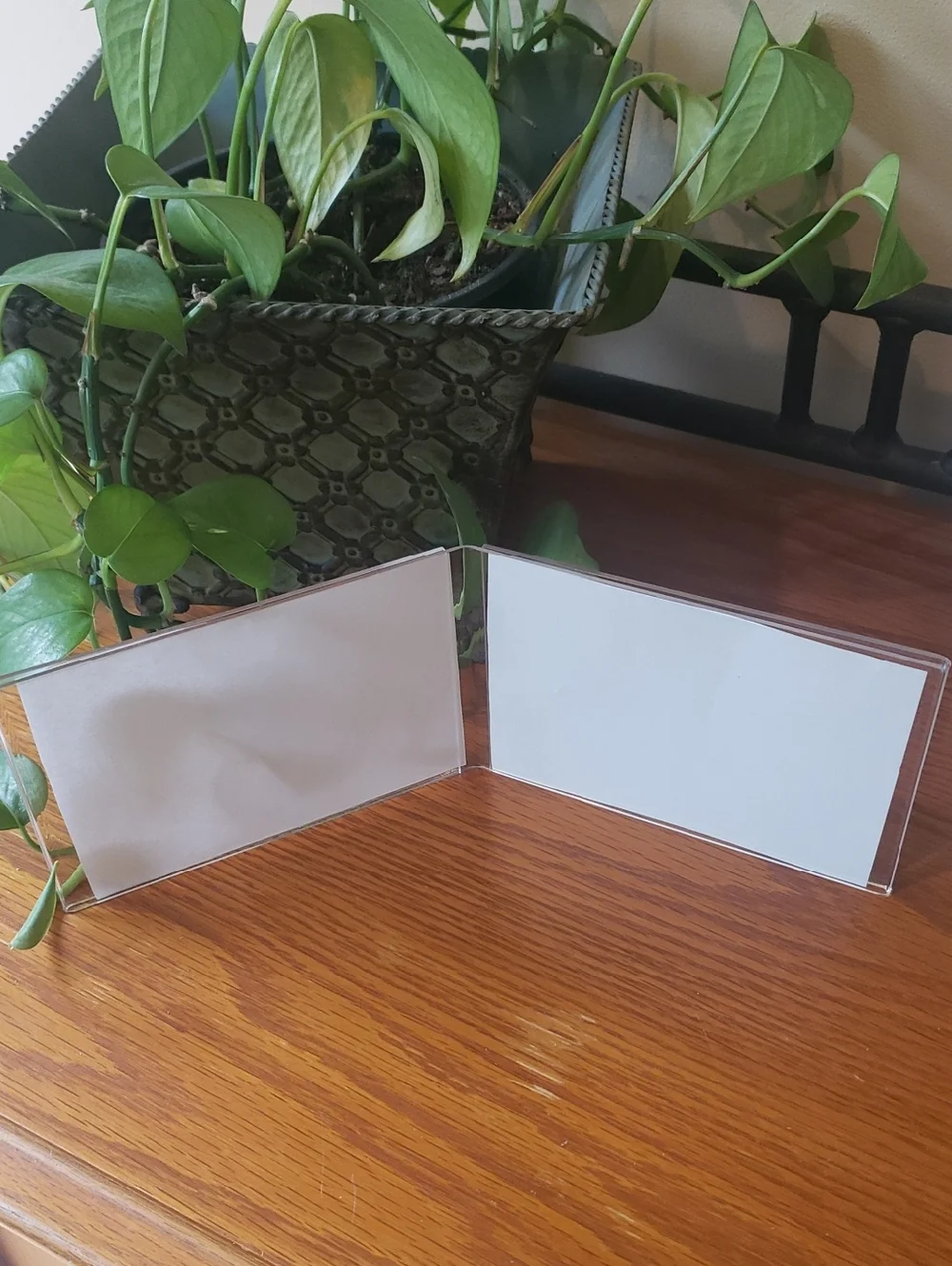 Set Of 5: Clear Acrylic Photo Frames (Displaying 7 Photos)